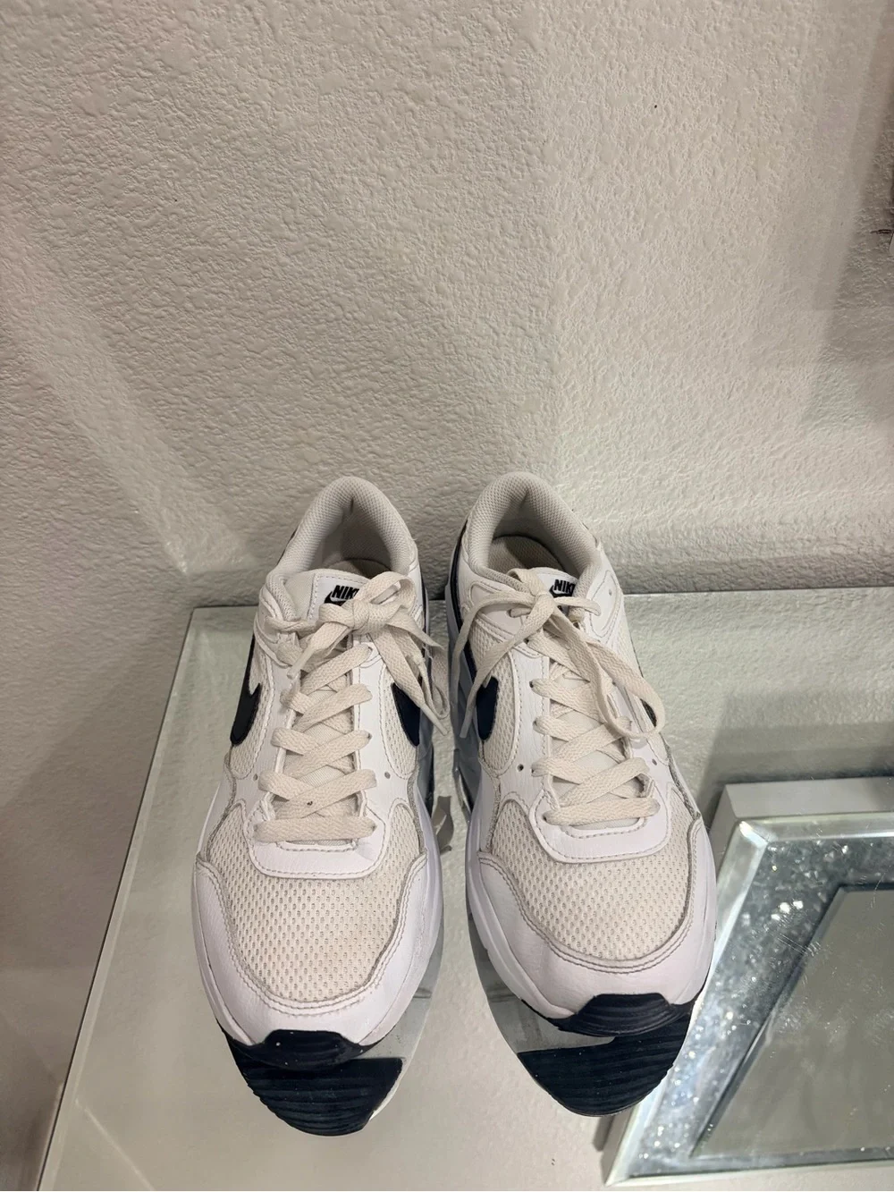 Nike airmax  size 7Y White and Black Low-Top Sneakers